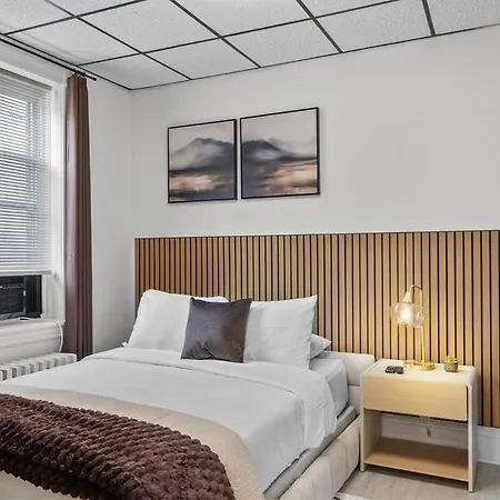 Modern Studio Free Parking Near Nyc